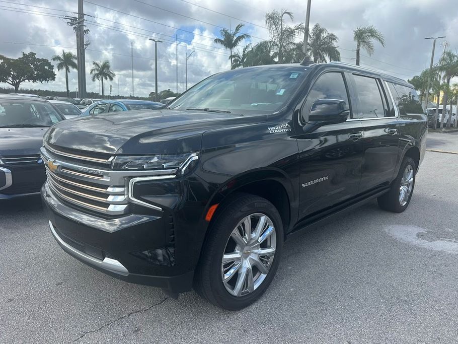 Honolulu treehouse with kitchen